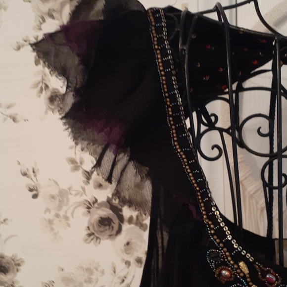 Top - Picture 3 of 4